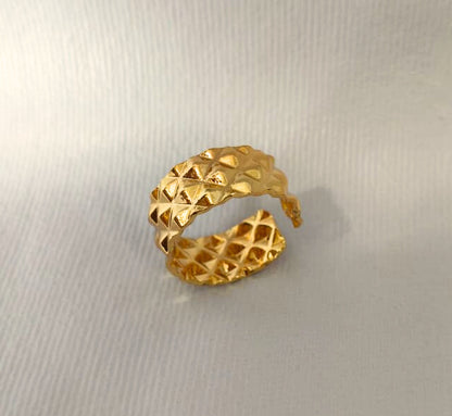 Jewellery Set with Necklace, Earrings, Pendant, Chain, Ring & Bracelet, 5 pieces HJ19