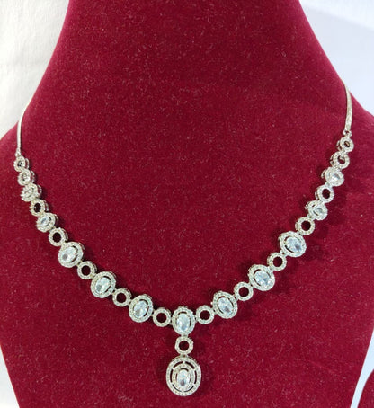 Silver-Toned Elegant Crystal Necklace and Earrings Set, Oval Halo Design Jewellery Set, Drop Style (HJ45)
