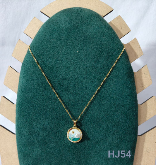 Elegant Gold Chain Necklace with Round Pendant, Pearl and Green Crystal Inlay, HJ54
