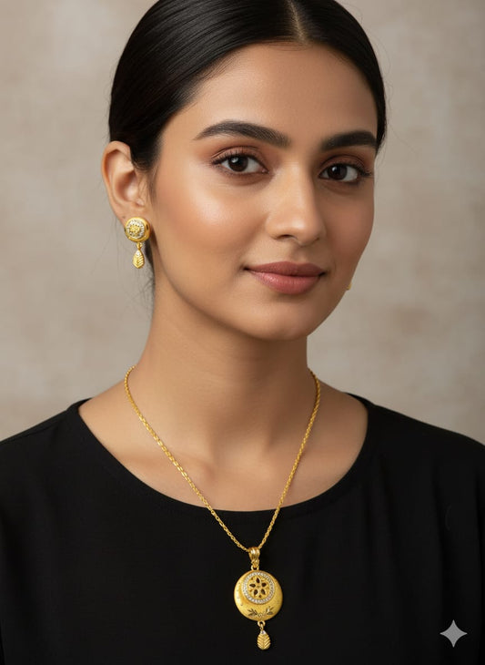 Traditional Gold Plated Crystal Pendant Necklace Set with Matching Earrings, Floral Design, Leaf Motif Danglers HJ60